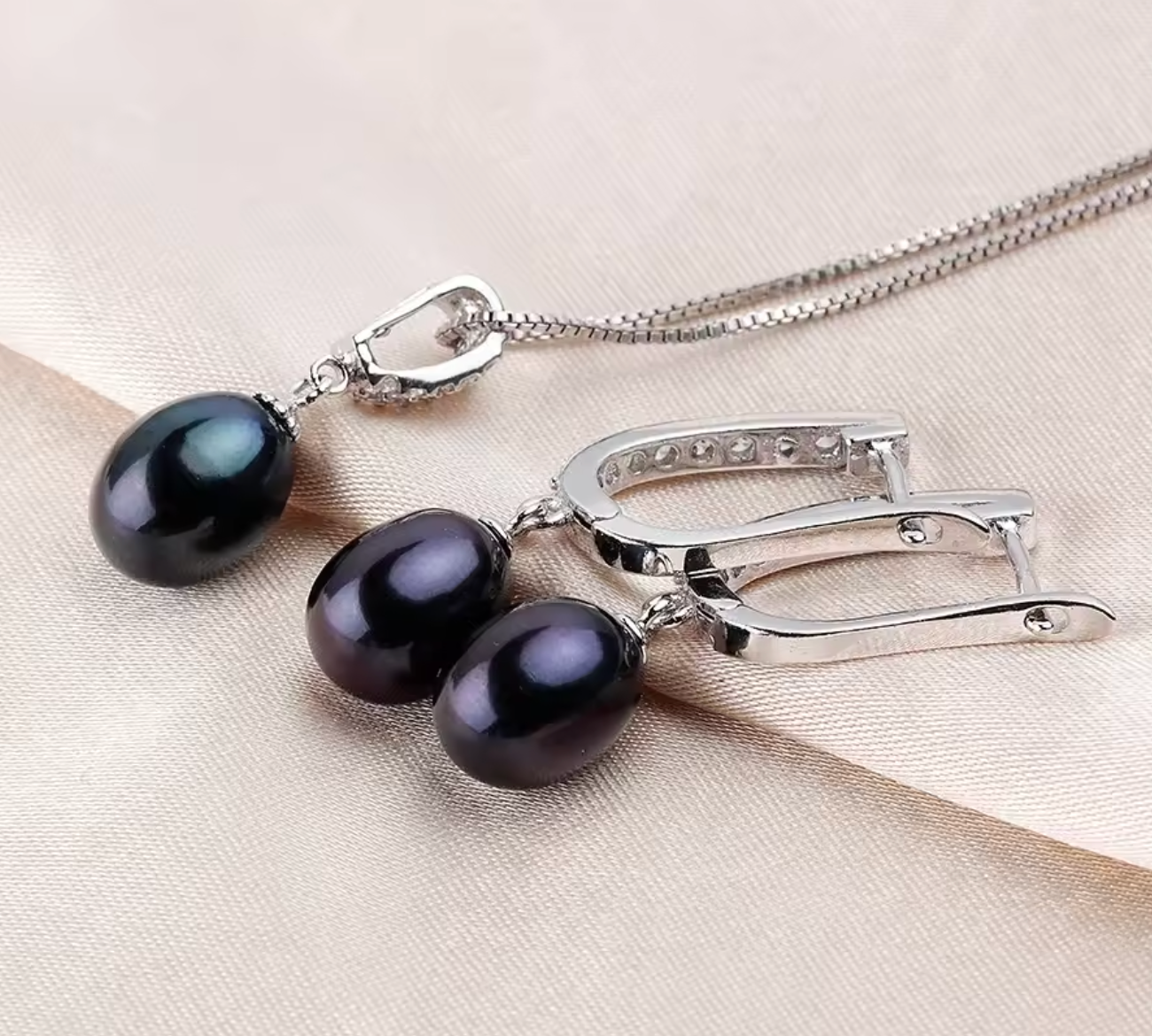 Horseshoe Freshwater Pearl Jewelry Set for Women