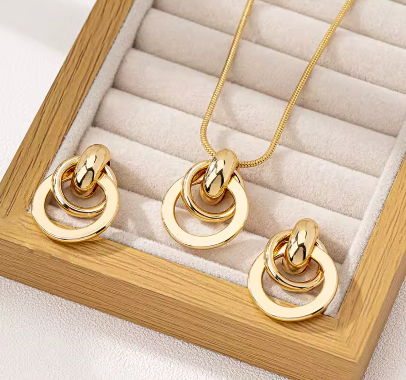 3-Piece Elegant Vintage Geometric Jewelry Set for Women